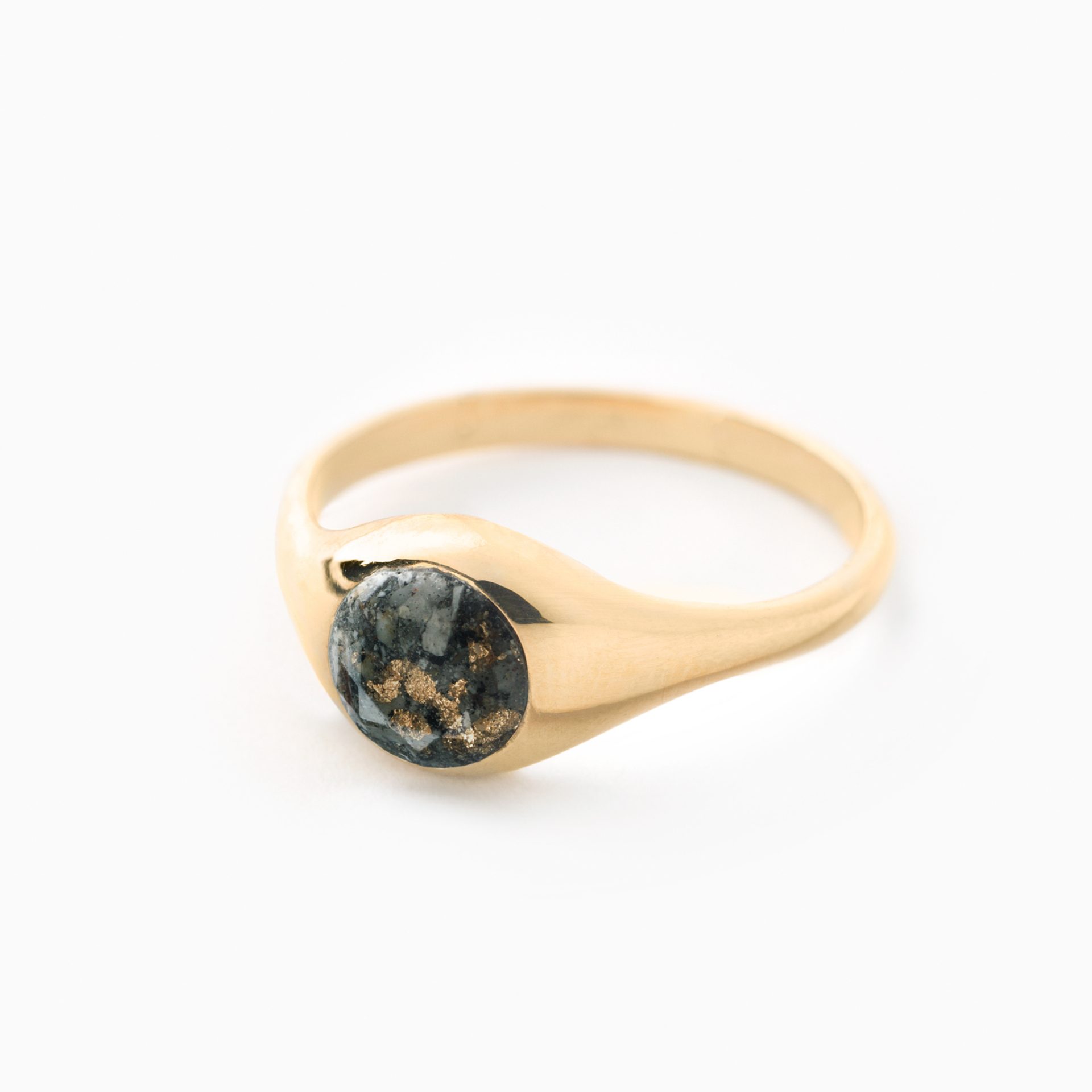 Asche Schmuck Erinnerung Echtgold Gedenkschmuck Ring Damen Schweiz Goldschmied