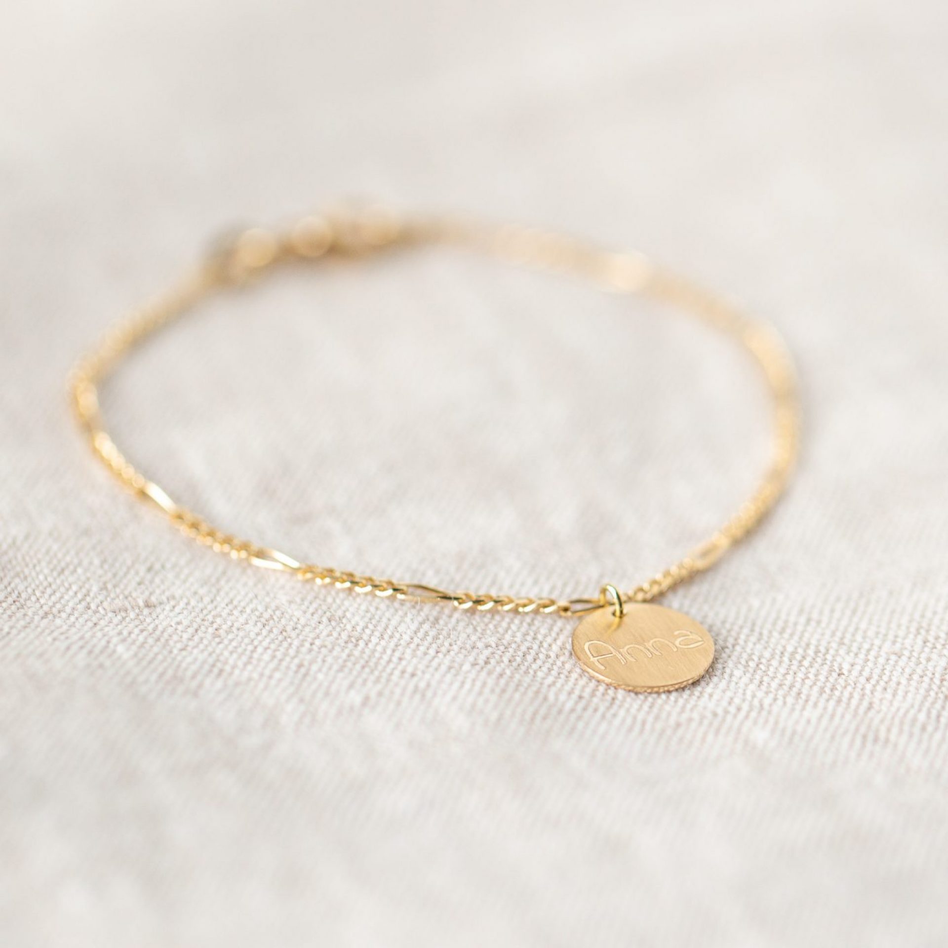 Armkette Gravurplatte individuelle Gravur Name Echtgold