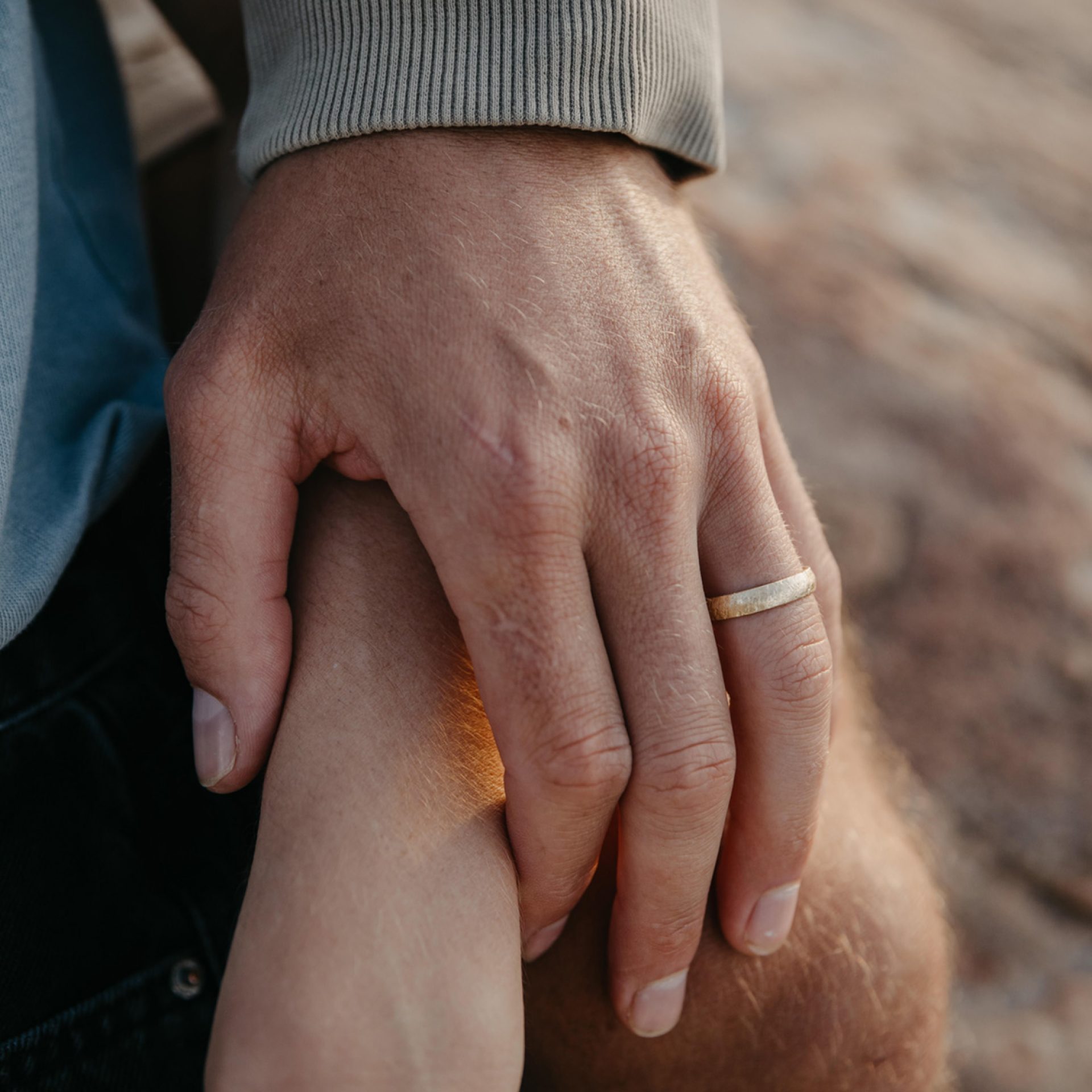 Ehering Herren Gelbgold Markant Gehämmert Hochzeitsringe