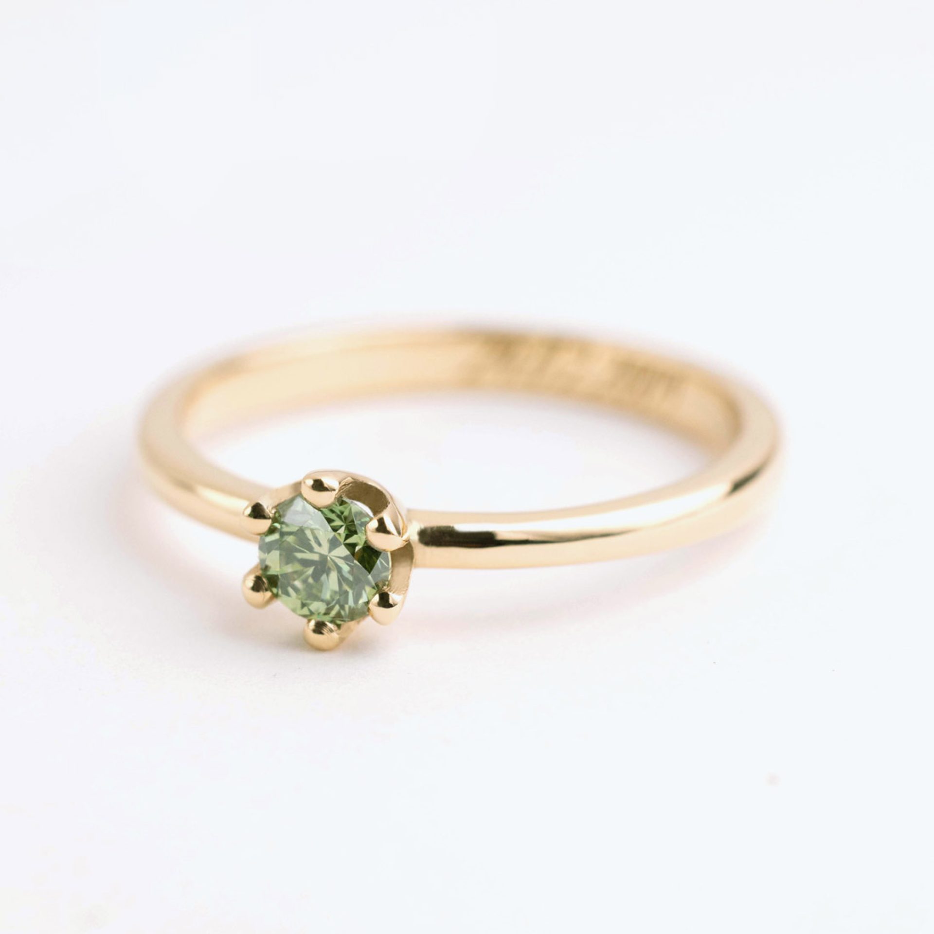 Ring Cleo Verlobungsring mit Brillant Diamant Gold