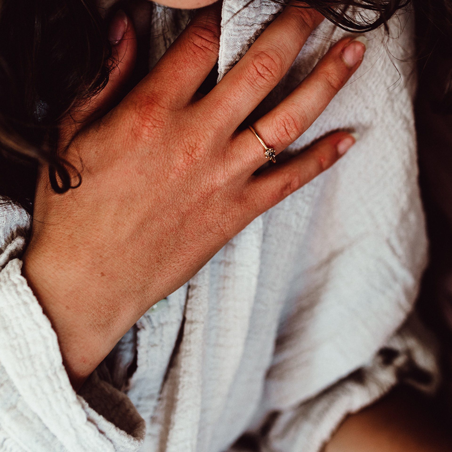 Atelier-Miah-Ring-Cosma-Brillantring-Diamant-braun