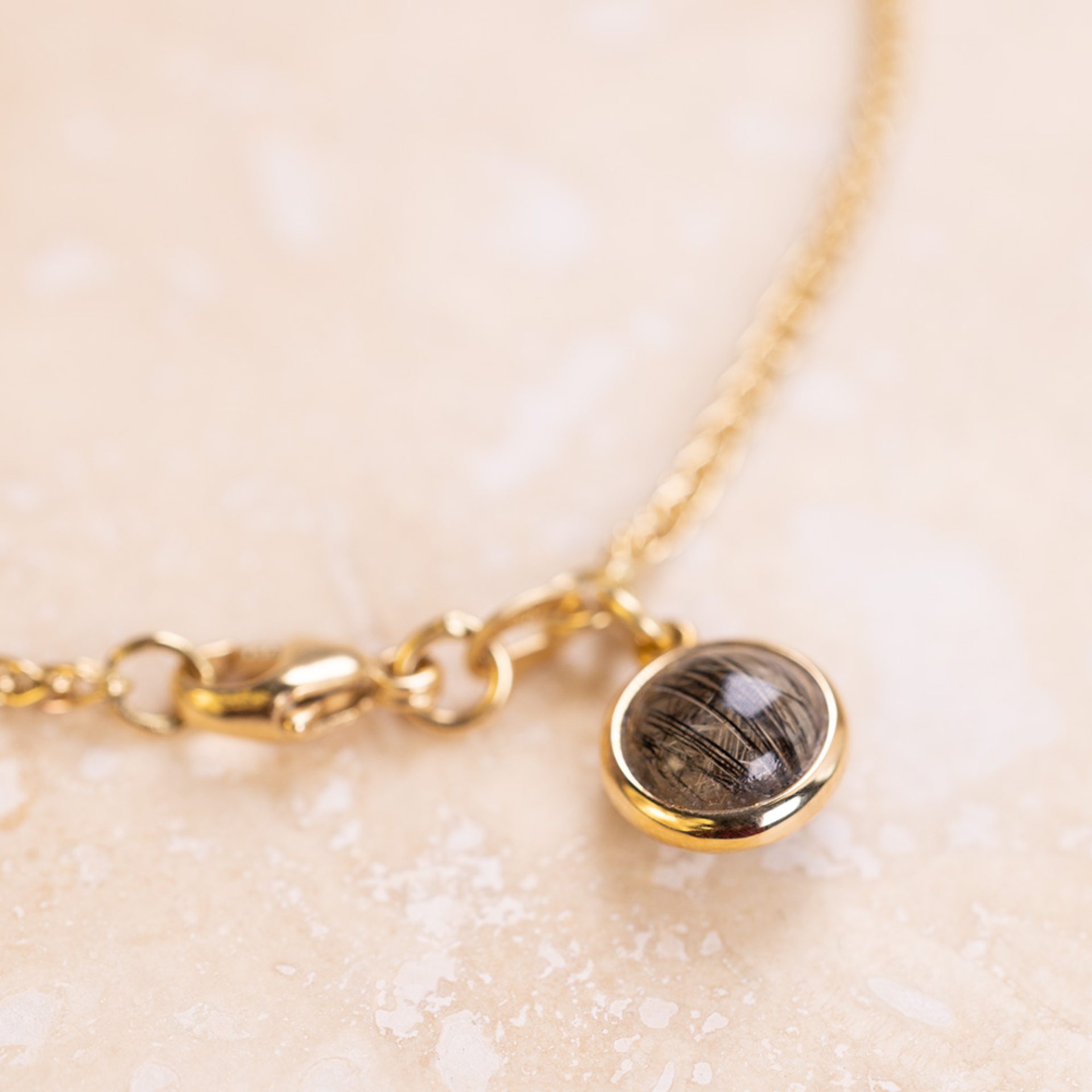 Gedenkschmuck mit Haar Asche Armkette Runa Echtgold