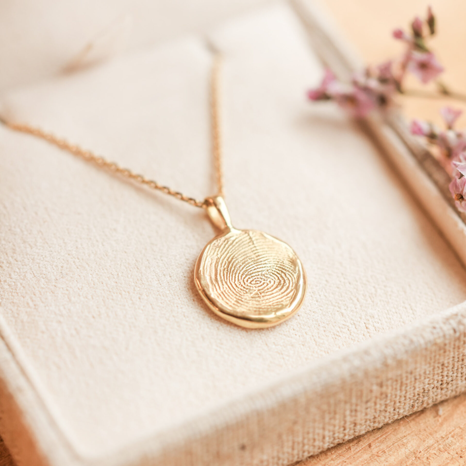 Fingerabdruck Halskette Gold Abformung originaler Fingerabdruck in 750 Gold Schmuck